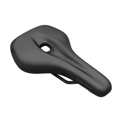 Ergon SF Men S/M fekete nyereg